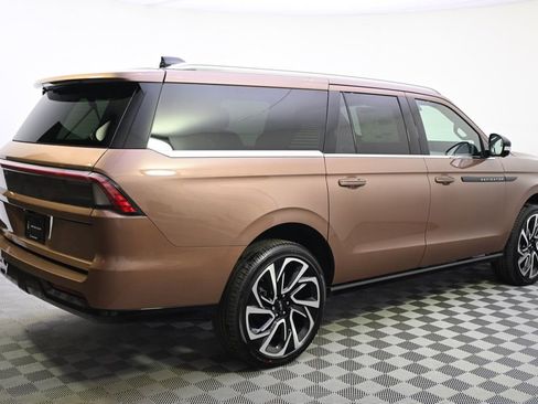 New 2026 Lincoln Navigator L Black Label image 7