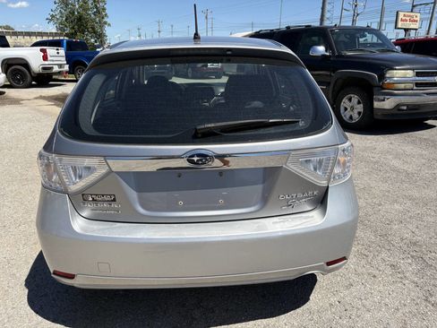 Used 2010 Subaru Impreza Outback Sport image 9