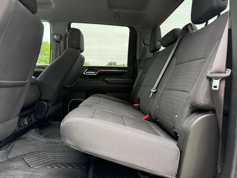 Used 2024 Chevrolet Silverado 2500 LT AWD/4WD image 25