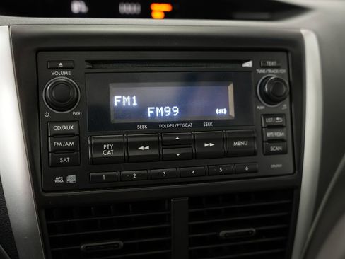 Used 2011 Subaru Forester 2.5X Premium w/ All-Weather Pkg image 21