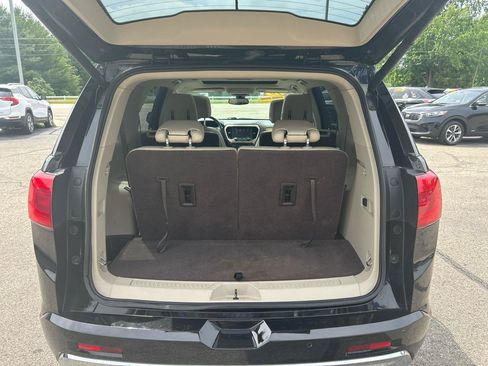 Used 2019 GMC Acadia Denali w/ Technology Package AWD/4WD image 26