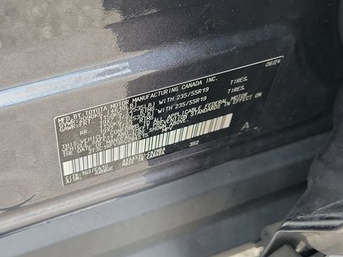 Used 2024 Toyota RAV4 XLE Premium FWD image 34