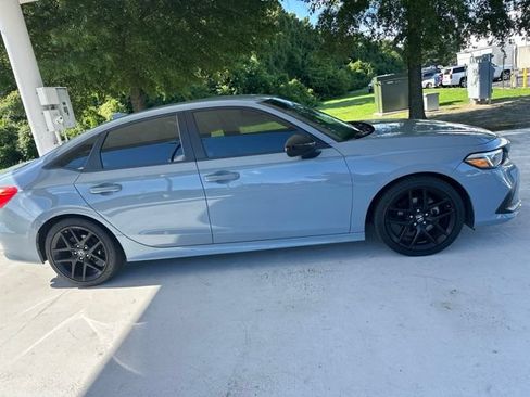 Used 2024 Honda Civic Sport image 2