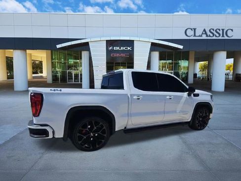 Used 2022 GMC Sierra 1500 Elevation w/ Elevation Premium Package AWD/4WD image 8
