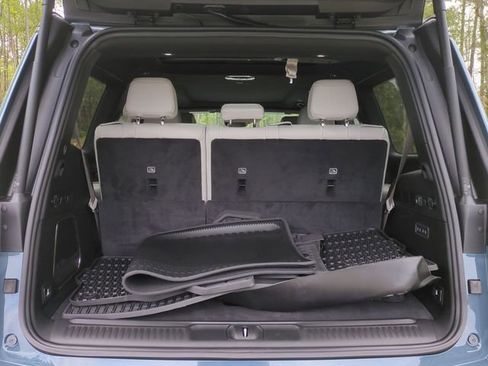 New 2026 Jeep Grand Wagoneer Limited AWD/4WD image 23