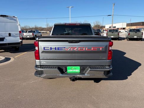 Used 2021 Chevrolet Silverado 1500 LT w/ Bed Protection Package AWD/4WD image 4