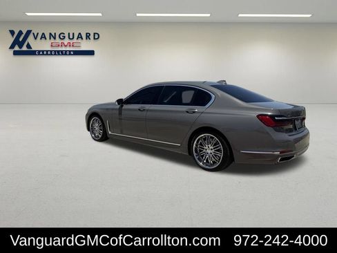 Used 2022 BMW 750i xDrive AWD/4WD image 4