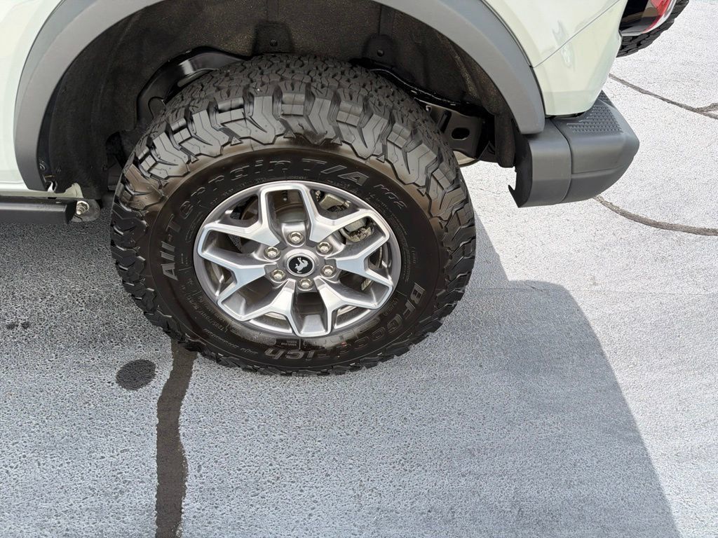 Used 2024 Ford Bronco Badlands AWD/4WD image 16