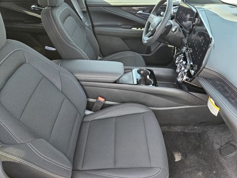 New 2026 Chevrolet Blazer EV LT w/ Midnight/Sport Edition FWD image 10