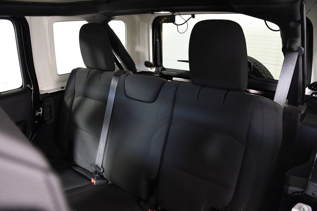 Used 2018 Jeep Wrangler Unlimited Sport S AWD/4WD image 26