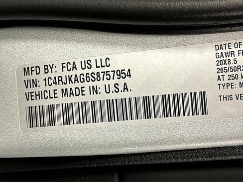 New 2025 Jeep Grand Cherokee L Altitude image 9