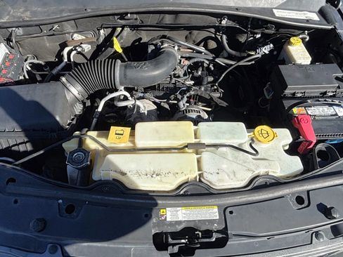 Used 2012 Jeep Liberty Sport image 25