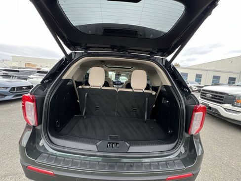 Used 2023 Ford Explorer XLT w/ Equipment Group 202A image 27