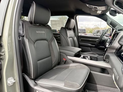 New 2026 RAM 1500 Laramie AWD/4WD image 24