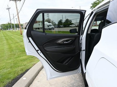 Used 2023 GMC Terrain Denali AWD/4WD image 23