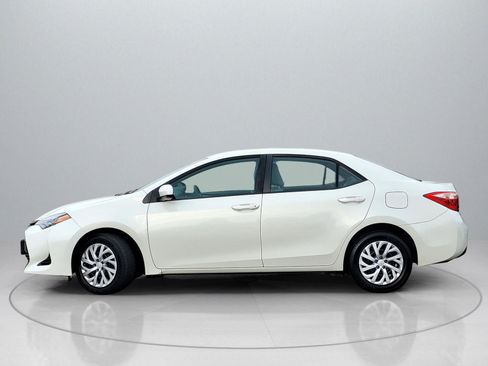 Used 2019 Toyota Corolla LE image 4