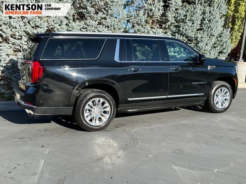 Used 2025 GMC Yukon XL Denali w/ LPO, Floor Liner Package image 10