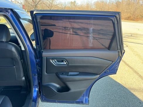 Used 2022 Nissan Rogue SL image 15