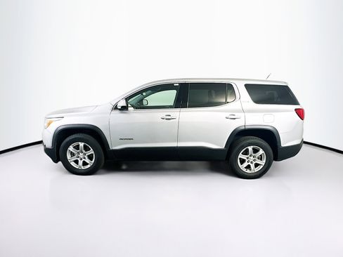 Used 2017 GMC Acadia SLE image 4