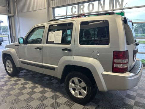 Used 2011 Jeep Liberty Sport w/ Popular Equipment Group AWD/4WD image 4