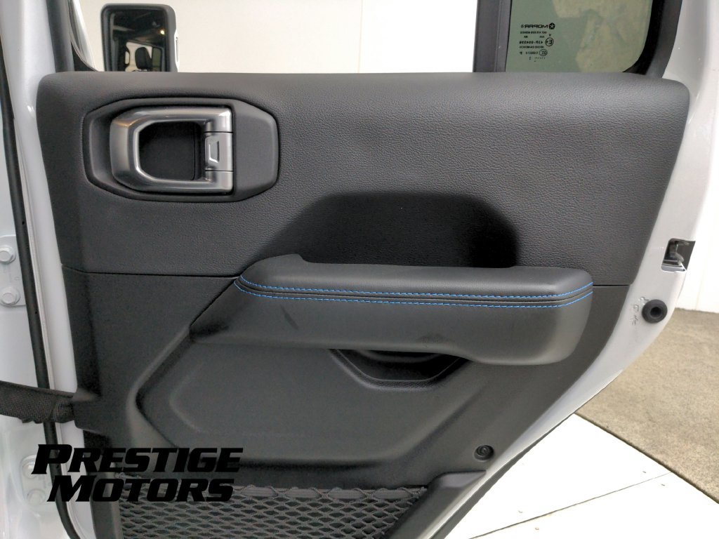 Used 2024 Jeep Wrangler High Altitude AWD/4WD image 29