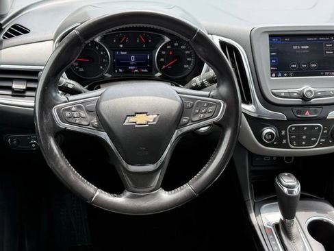 Used 2020 Chevrolet Equinox LT FWD image 20