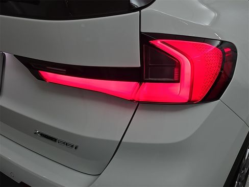 Used 2025 BMW X1 xDrive28i w/ Convenience Package image 33