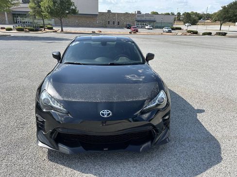 Used 2019 Toyota 86 TRD SE RWD image 2