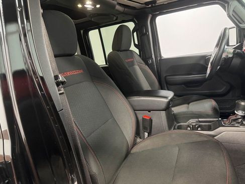 Used 2019 Jeep Wrangler Unlimited Rubicon image 64