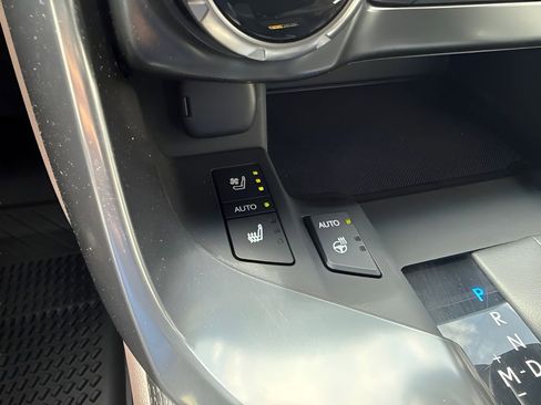 Used 2025 Lexus LX 600 4WD w/ Accessory Package (2T) image 24