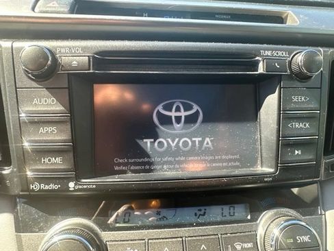Used 2015 Toyota RAV4 XLE AWD/4WD image 15