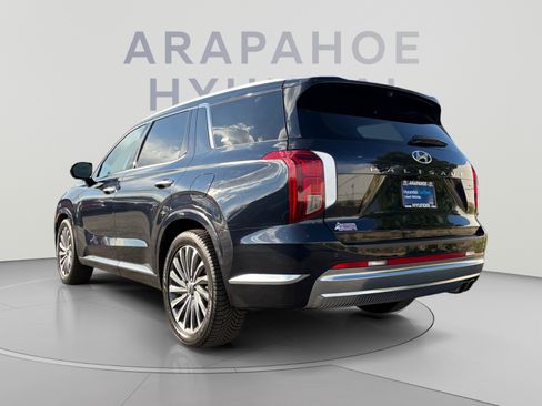 Used 2024 Hyundai Palisade Calligraphy AWD/4WD image 3