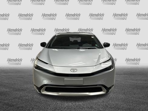 Used 2024 Toyota Prius Prime FWD image 3