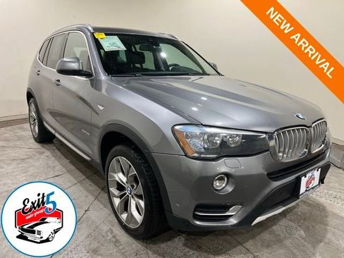 Used 2017 BMW X3 xDrive28i image 1