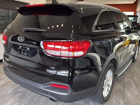 Used 2016 Kia Sorento LX w/ LX Convenience Package AWD/4WD image 7