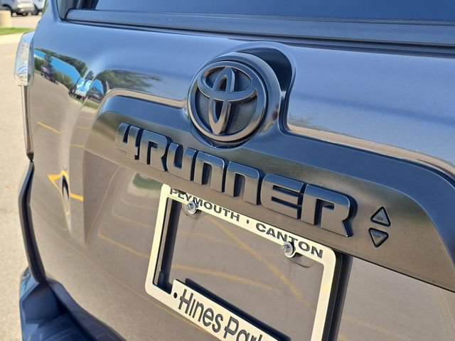 Used 2020 Toyota 4Runner TRD Off-Road Premium w/ Moonroof Package AWD/4WD image 34