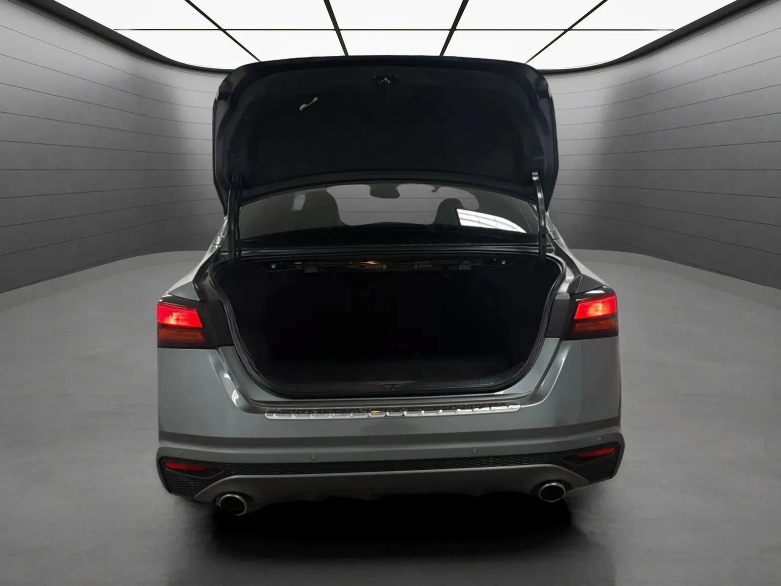 Used 2022 Nissan Altima 2.5 SR w/ Midnight Edition Package FWD image 20