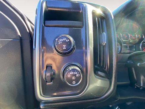 Used 2018 Chevrolet Silverado 1500 LT w/ All Star Edition image 18