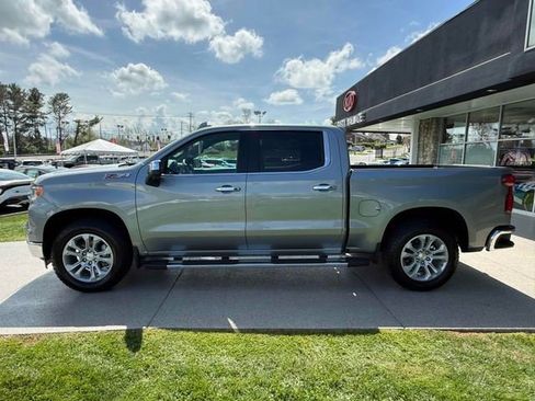 Certified 2025 Chevrolet Silverado 1500 LTZ image 19