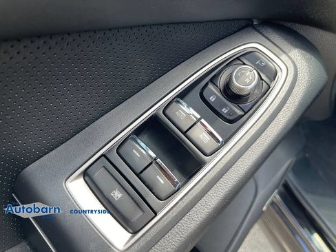 Used 2023 Subaru Ascent Limited w/ Technology Package AWD/4WD image 11