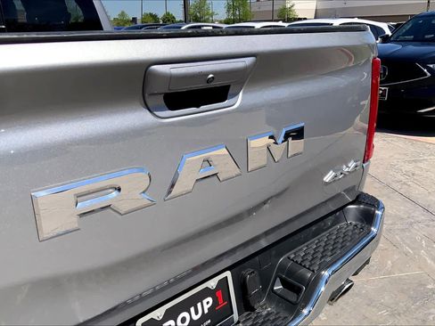 Used 2025 RAM 1500 Laramie image 30