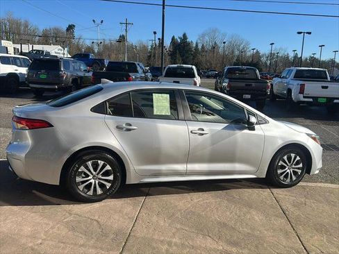 Certified 2022 Toyota Corolla LE image 6