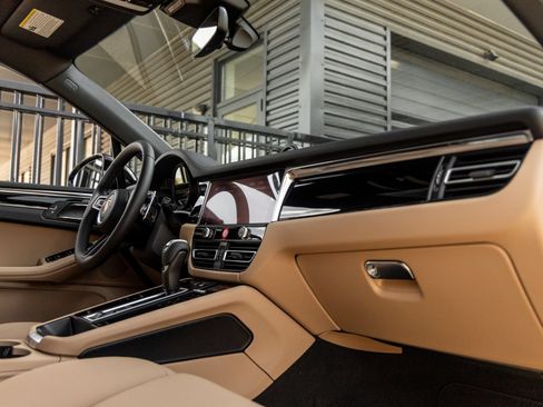 New 2026 Porsche Macan AWD/4WD image 47