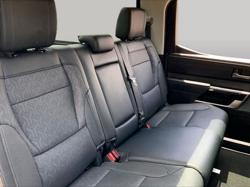 Used 2024 Toyota Tundra Limited AWD/4WD image 19
