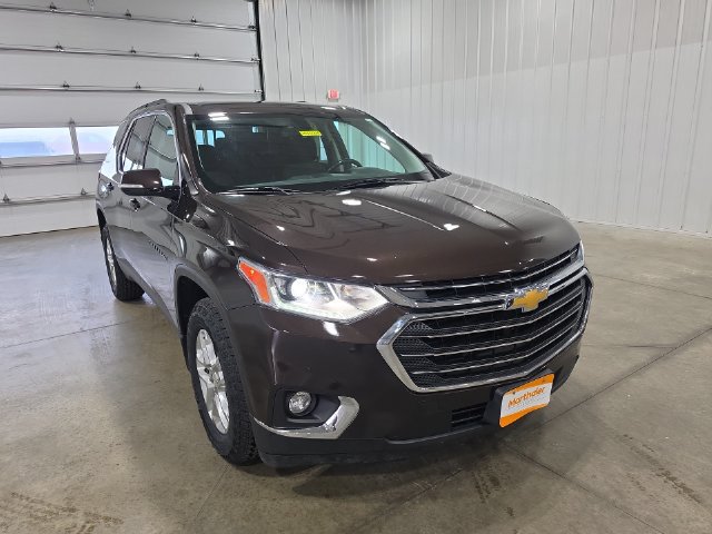 Used 2019 Chevrolet Traverse LT FWD image 2