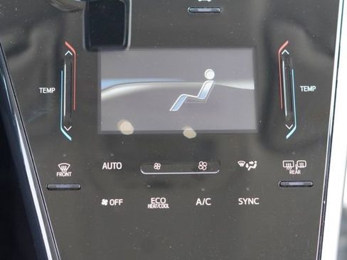 Used 2018 Toyota Mirai Base image 27