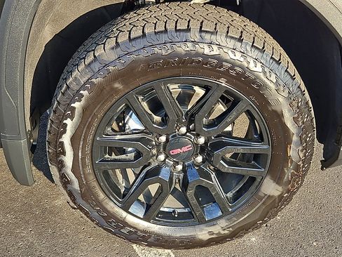 Certified 2025 GMC Sierra 1500 Elevation image 8