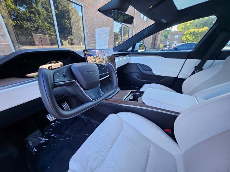 Used 2023 Tesla Model S AWD/4WD image 38