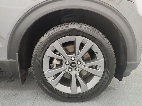 Used 2022 Ford Explorer XLT w/ Equipment Group 202A image 27