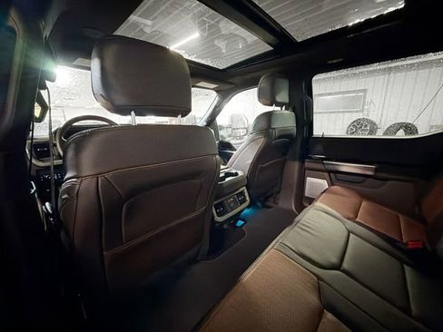 Used 2025 Ford F450 King Ranch w/ FX4 Off-Road Package image 9